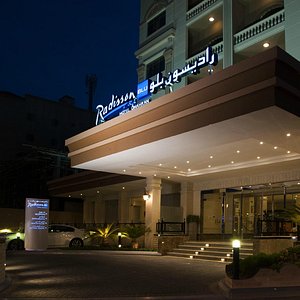Radisson Blu Hotel Dhahran Exterior