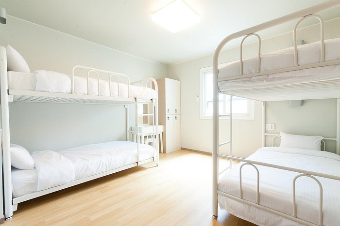 유니크스테이 호스텔 앤드 스위트 (Uniqstay Hostel & Suite, 부산) - 호텔 리뷰 & 가격 비교