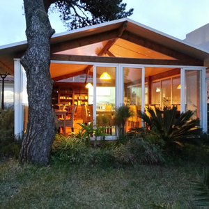 comunal kitchen and dining room