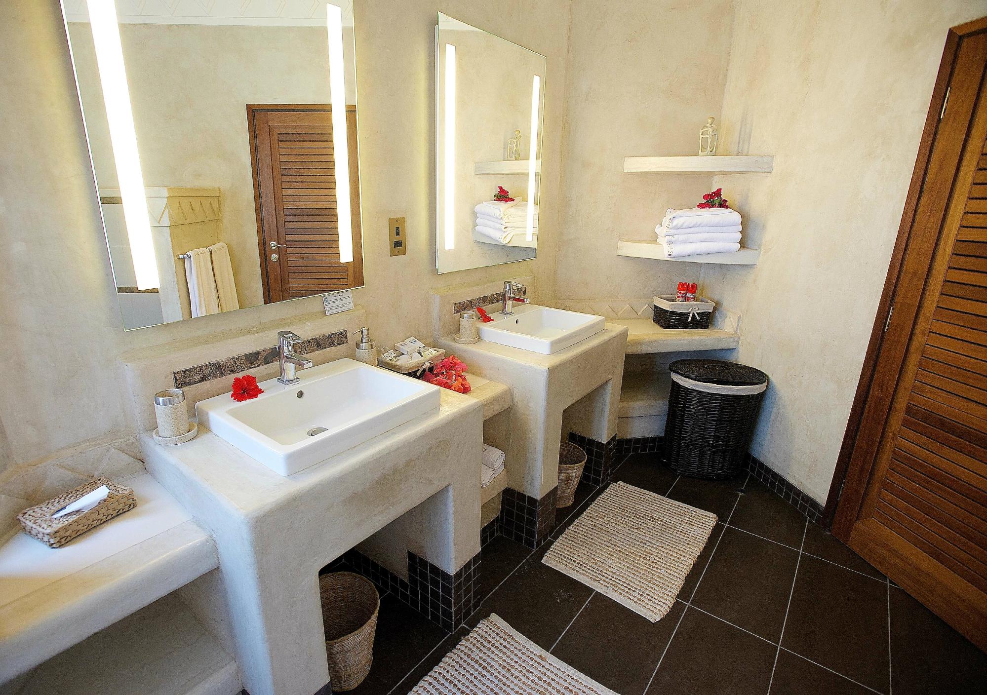 Hotel photo 3 of Severin Sea Lodge.