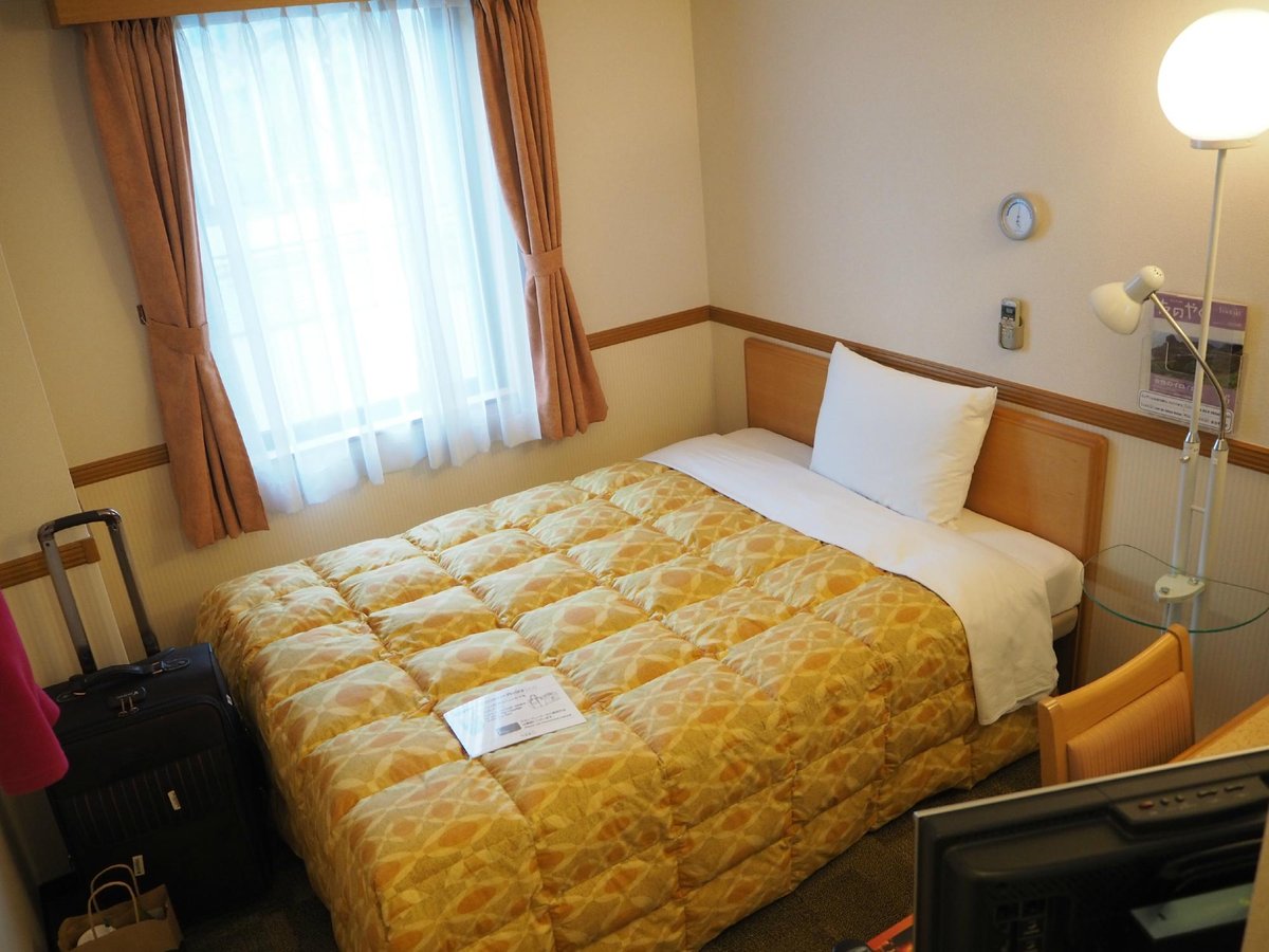 Toyoko Inn Sapporo Station North Entrance Rooms: Pictures & Reviews ...