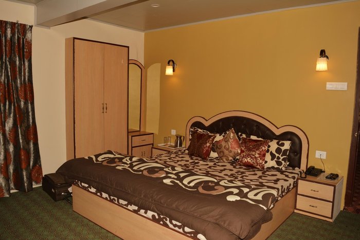 aala-residency-srinagar-kashmir-hotel-reviews-photos-rate