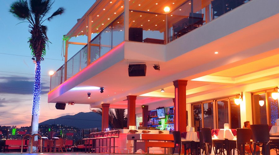 Tropicana Bar