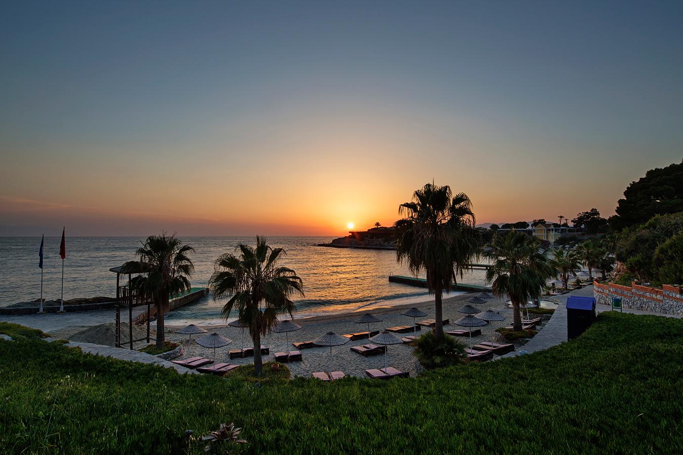 Hotel photo 1 of Pine Bay Holiday Resort.