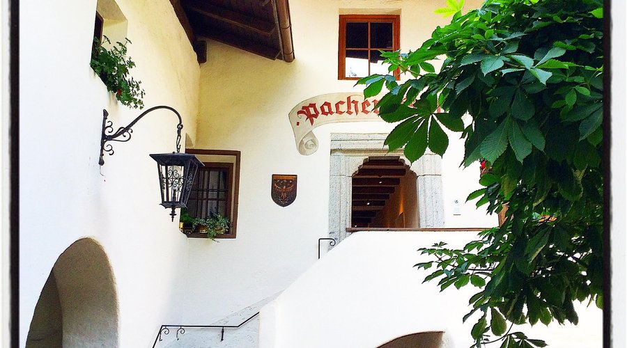 Pacherhof, Weingut hotel Brixen