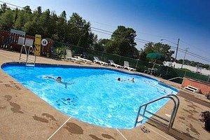 McIntosh Country Inn & Conference Centre in Morrisburg, image may contain: Swimming, Water, Pool, Swimming Pool