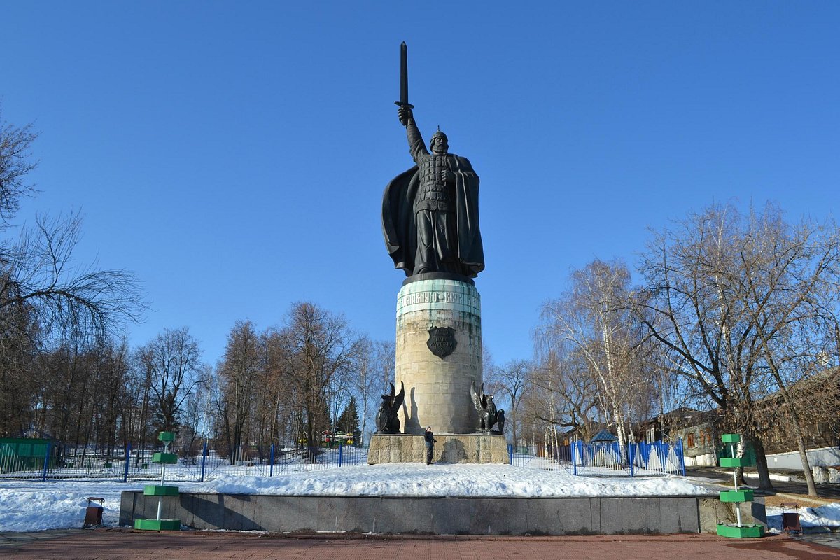Памятник Илье Муромцу, Муром: лучшие советы перед посещением - Tripadvisor
