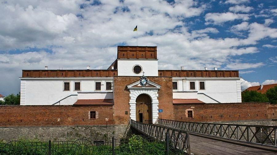 Дубно фото. Евреи Дубно. Австрія Дубна замок Острозьких.