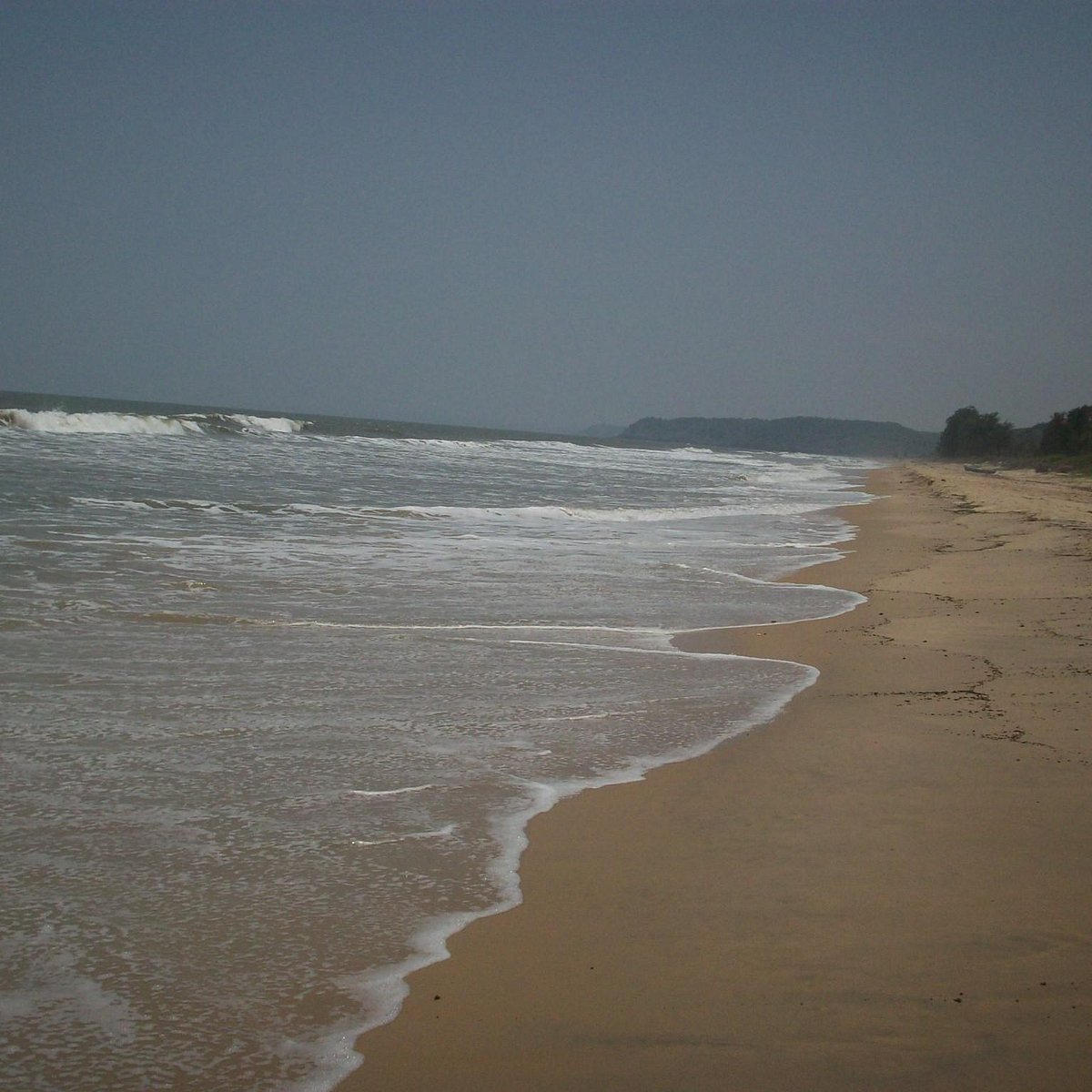 places to visit near sawantwadi beach