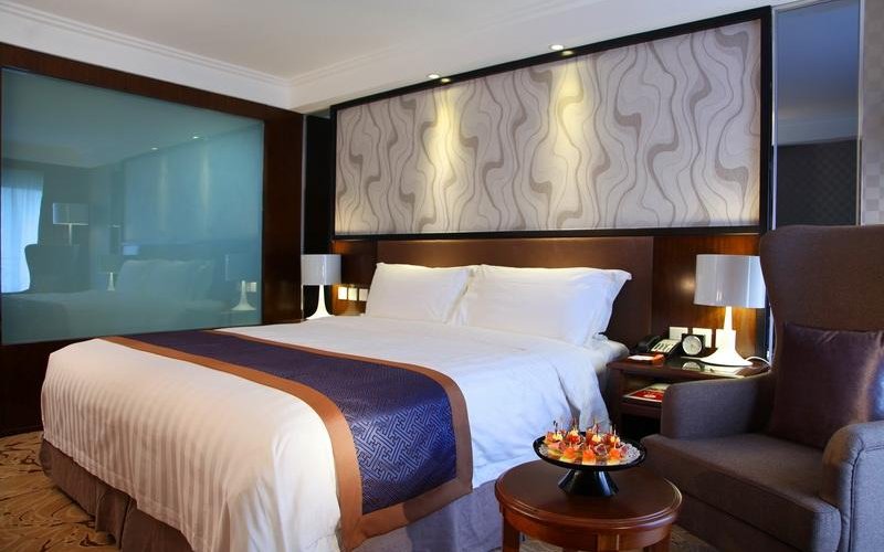 Business suite