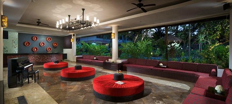 Tulip Lounge