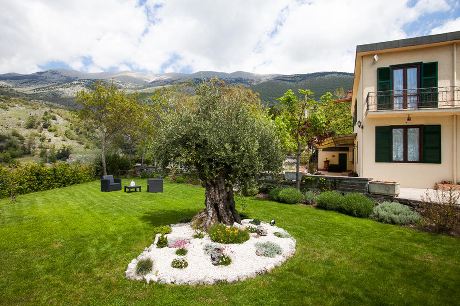 B&B AL COLLE - Prices & Reviews (Italy/Pescosolido)