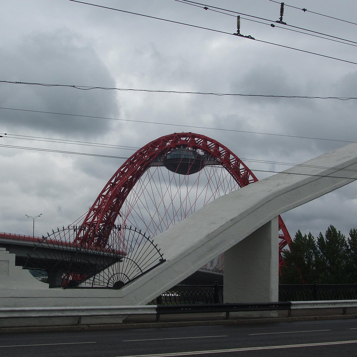 ZHIVOPISNY BRIDGE (PICTURESQUE BRIDGE)