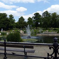 Italian Gardens - basin and fountain
