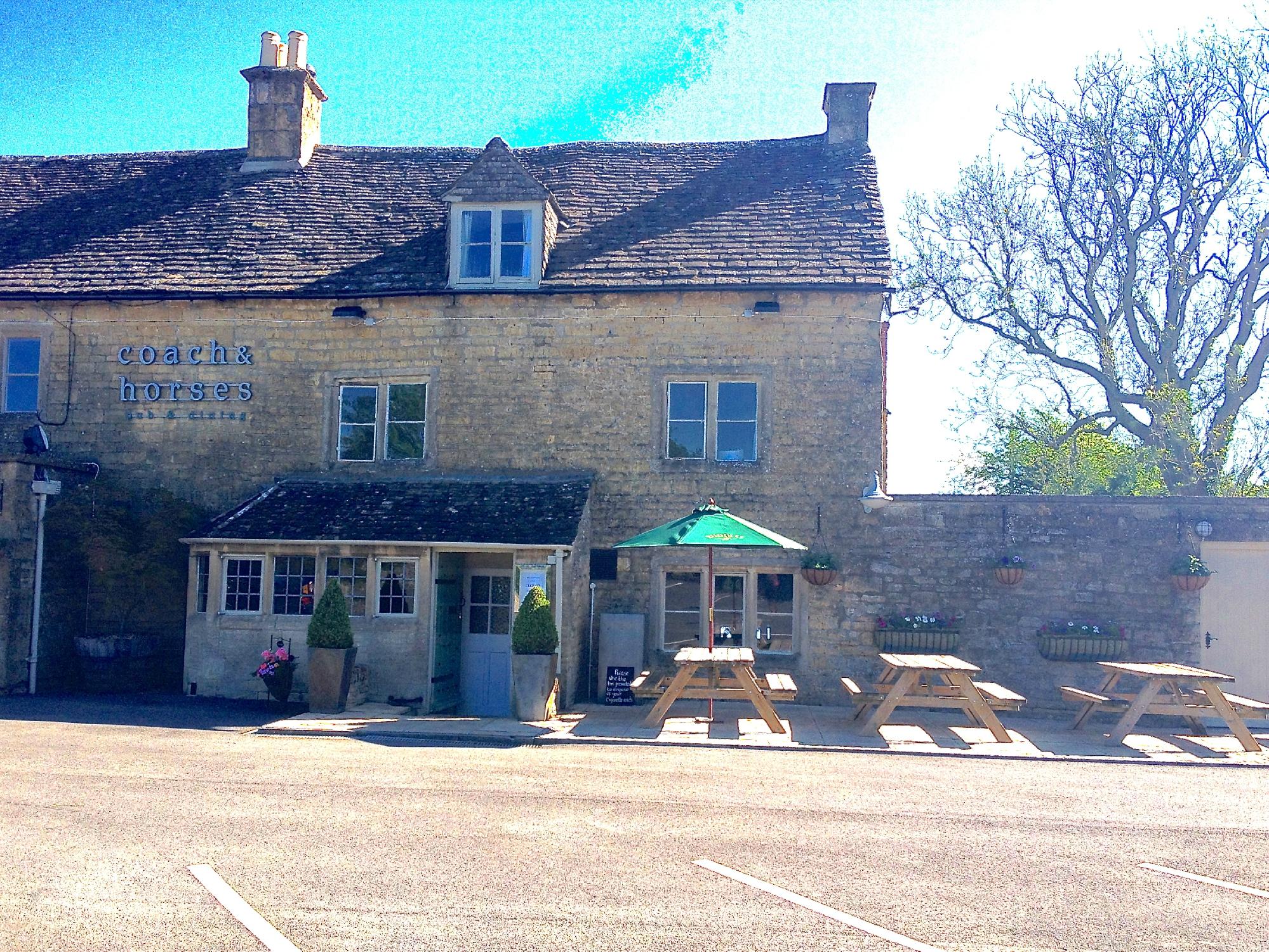 THE COACH AND HORSES - B&B Reviews (Bourton-on-the-Water, England)