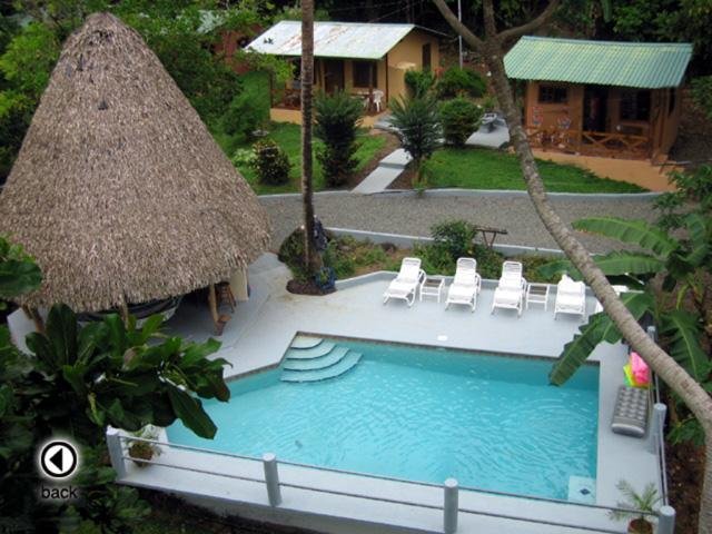 COCONUT GROVE OCEANFRONT COTTAGES - Cottage Reviews (Costa Rica/Dominical)