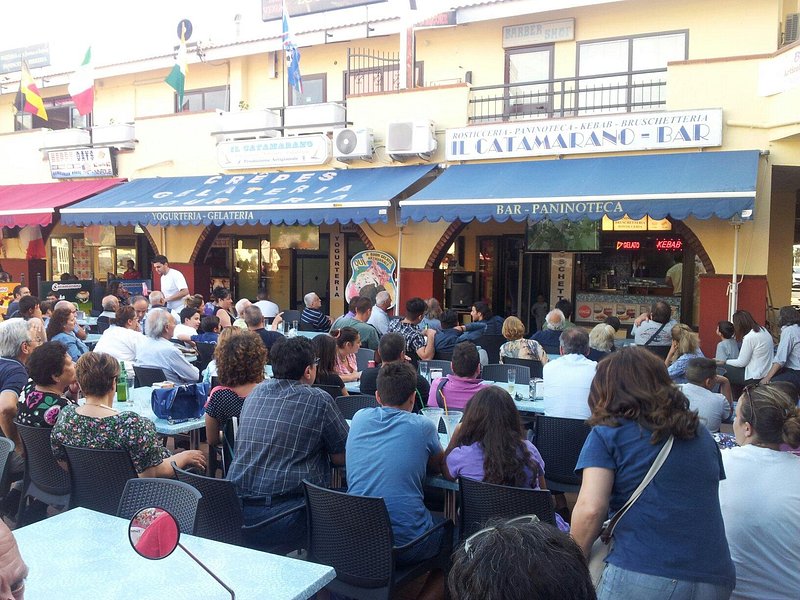 catamarano marina di sibari foto