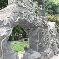 Granite monument to the turtle dragon
