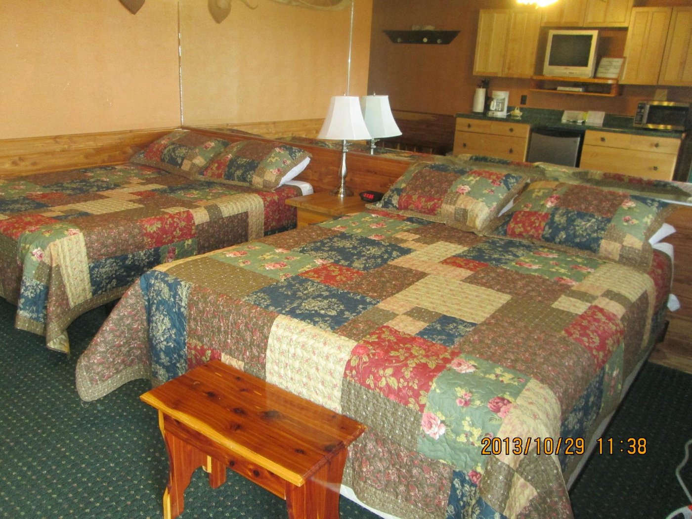 bear-inn-retreat-prices-hotel-reviews-clifton-tn