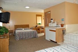 we have three rooms with Jacuzzi Tubs and a Picnic area