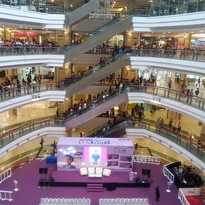 Mall Tour  The Curve, Mutiara Damansara 