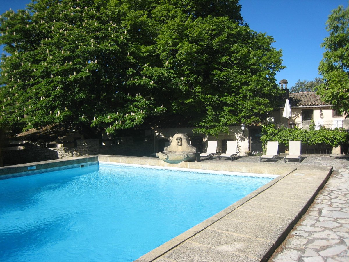 Le Mas d'Entremont Pool Pictures & Reviews - Tripadvisor