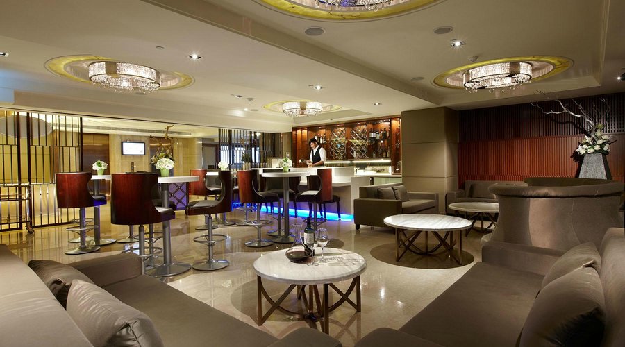 S . aura Hotel & Banquet