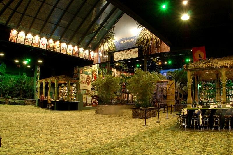 HOLLYWOOD PALMS CINEMA (Naperville) All You Need to Know BEFORE You Go