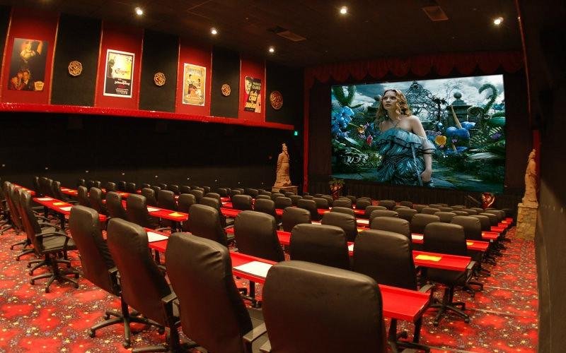 Hollywood Palms Cinema - 네이퍼빌 - Hollywood Palms Cinema의 리뷰 - 트립어드바이저