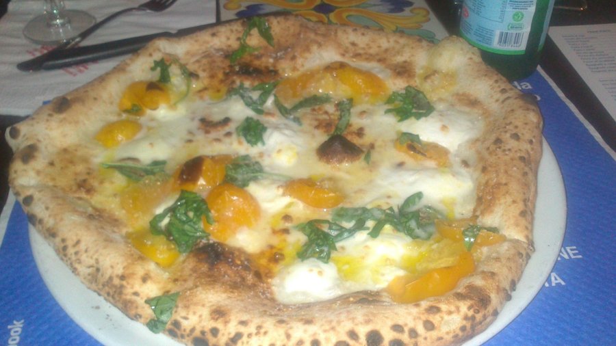 Margherita con pomodorino giallo
