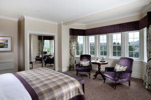Room & Suite