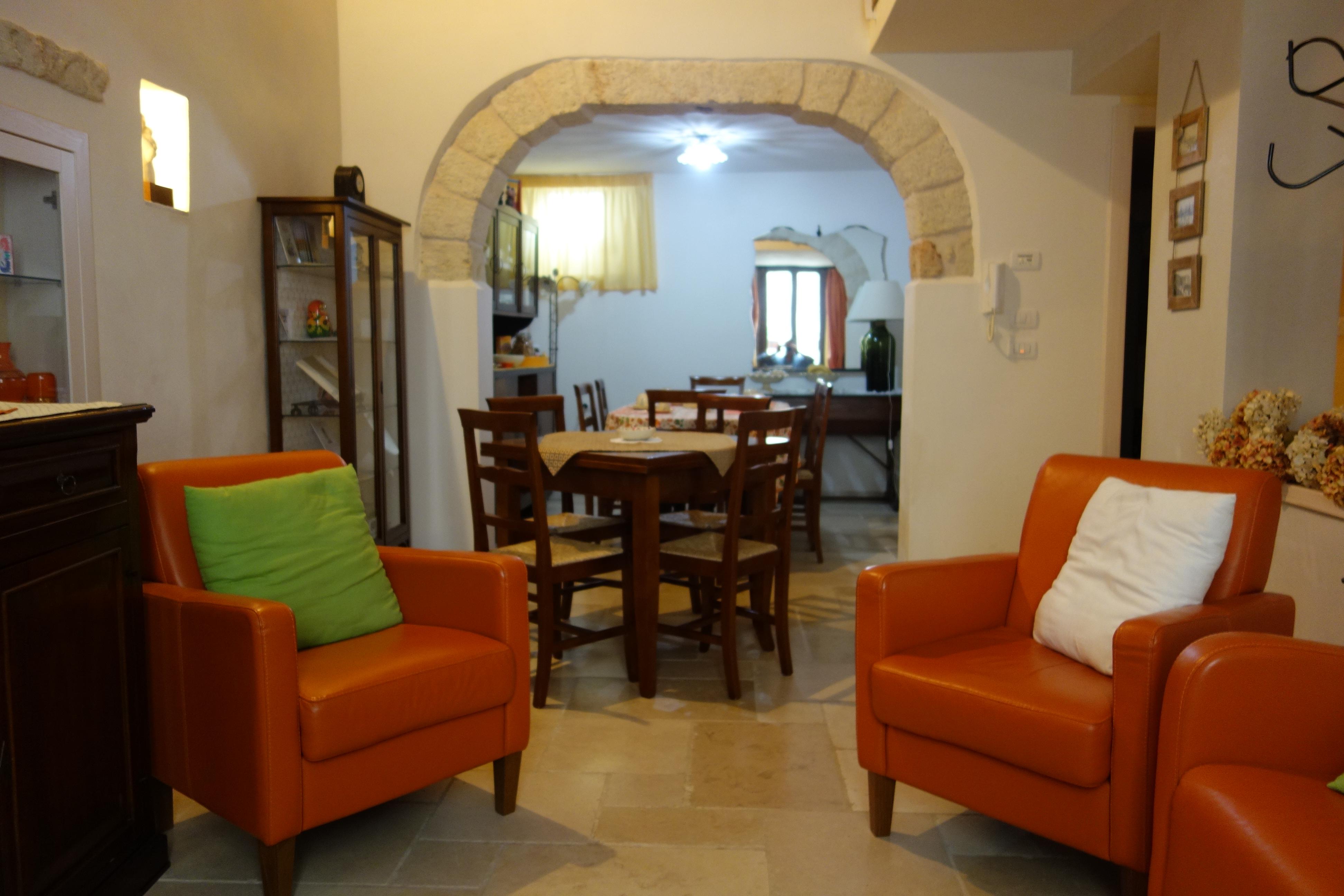 BED & BREAKFAST AL DUOMO - Prices & B&B Reviews (Mola Di Bari, Italy ...