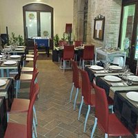 Spazio all'aperto per cenare da giugno a settembre