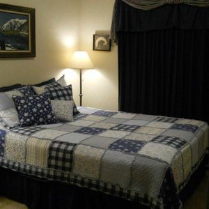 A Bear's Den Inn in Juneau