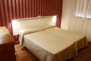 Room & Suite