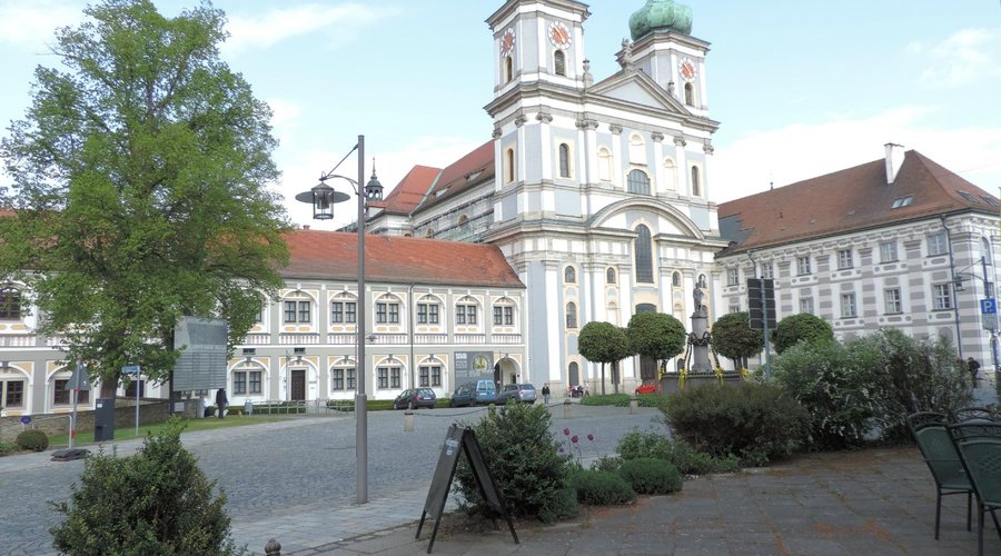 Stiftsbasilika