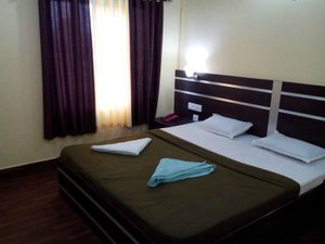 Room & Suite