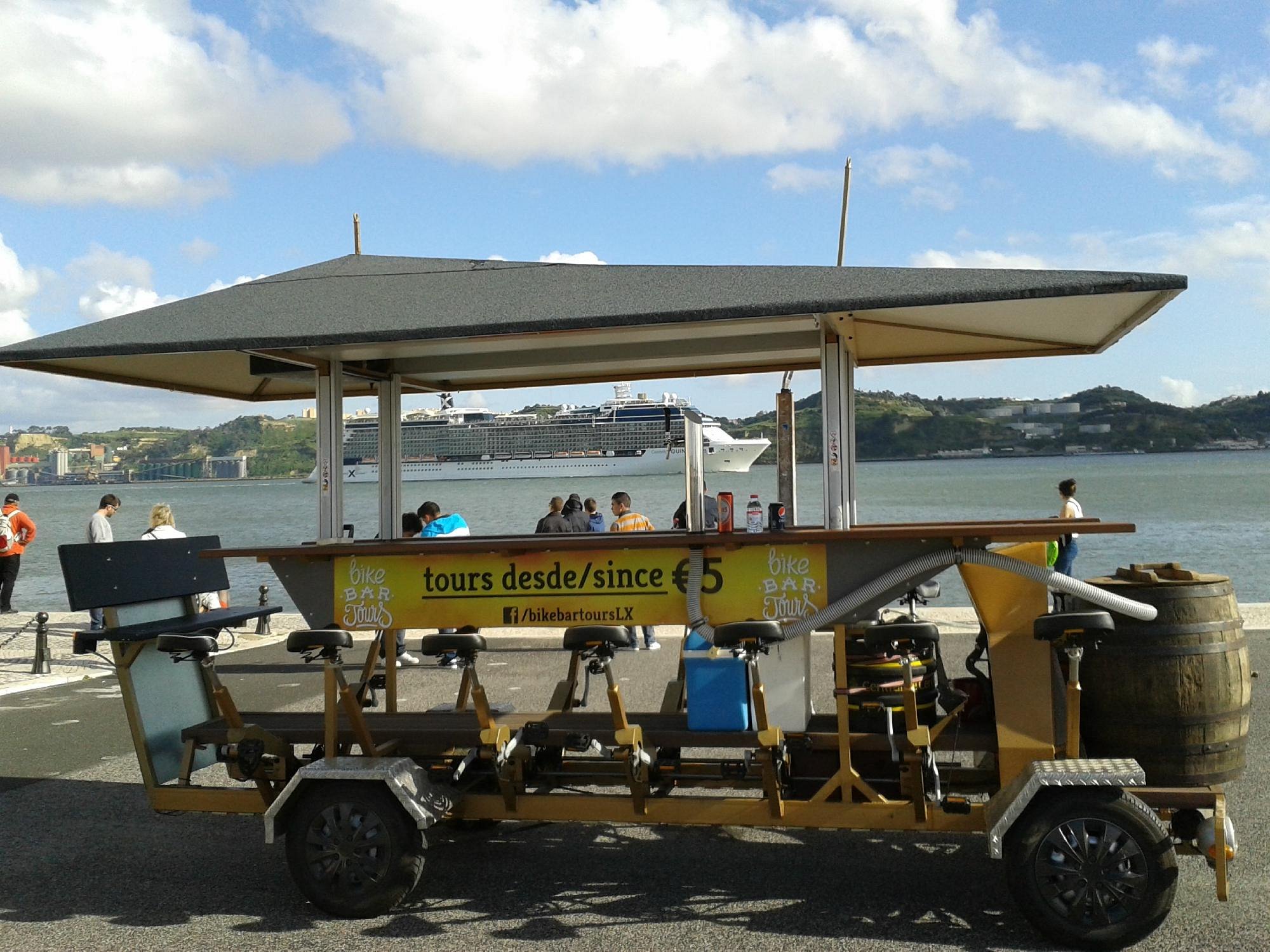 bike bar tour lisbon