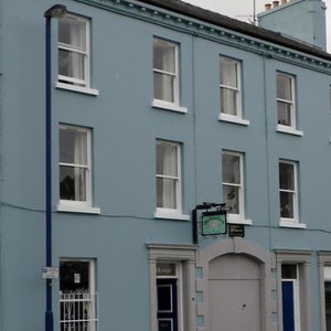 Front entrance to Ballycastle Backpackers