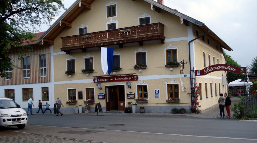 Das Landgasthaus mit div. Doppelzimmern und 2 Appartments