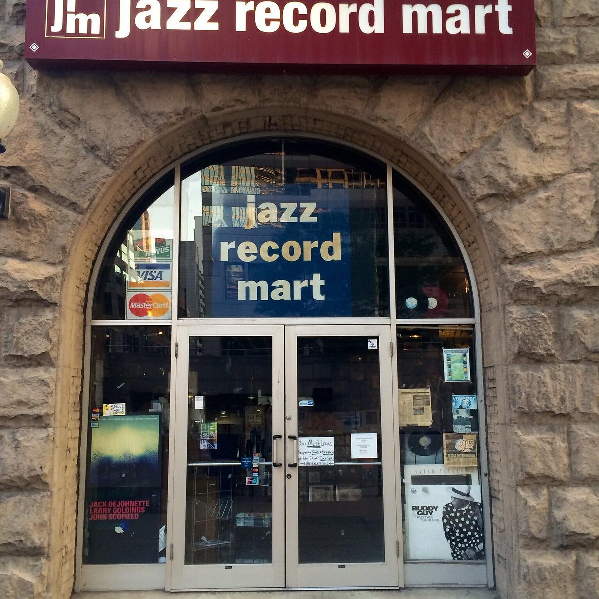 Record jazz. Магазин Чикаго.