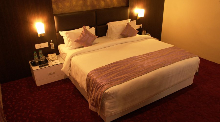 SUITE ROOM