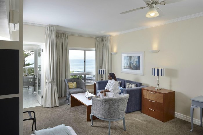 The Peninsula All-Suite Hotel Rooms: Pictures & Reviews - Tripadvisor