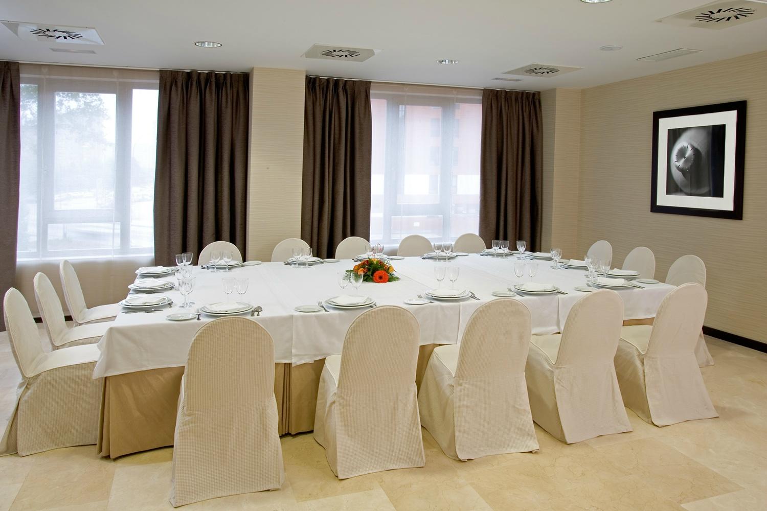 Hotel photo 8 of NH Valladolid Balago.