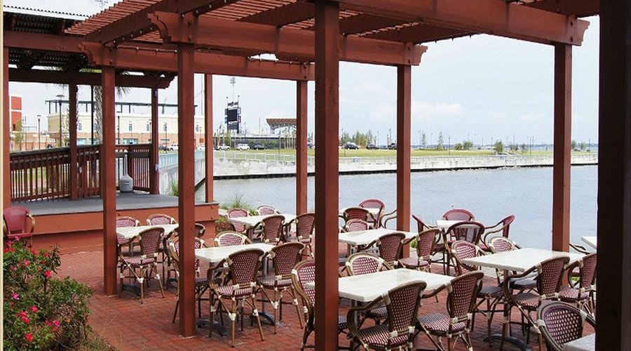 Nick's Boathouse