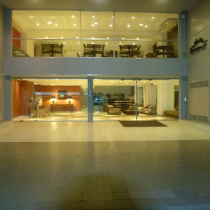 entrada principal del hotel