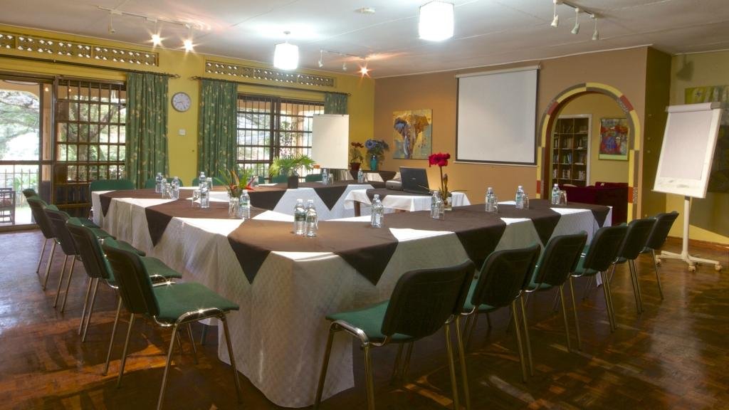 Makindye Country Club 바 또는 라운지 사진 및 리뷰 Makindye Country Club 바 또는 라운지 사진 및 리뷰 - 트립어드바이저