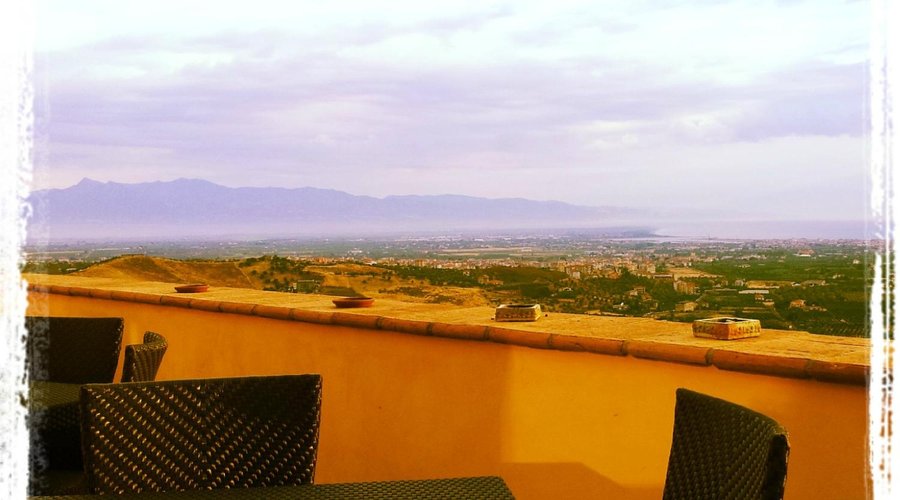 Colazione in terrazzo