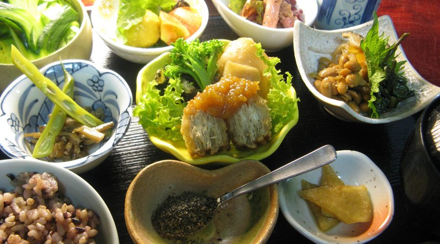 お野菜いっぱいの女性に嬉しいヘルシーディナー１０００円～詳細とご予約は、このページ内のサイトのリンクをお開きください。