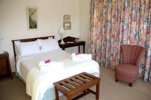 Room & Suite
